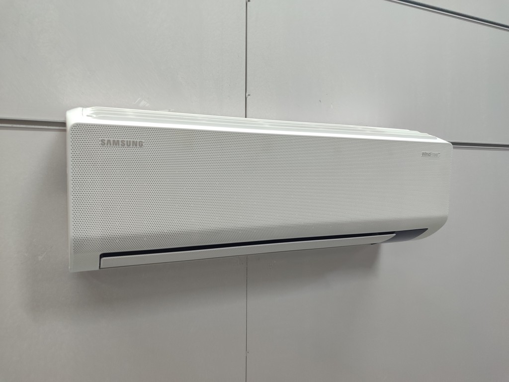 Samsung AR12TSFC Wi-Fi Wind-Free Inverter Klima görsel 3